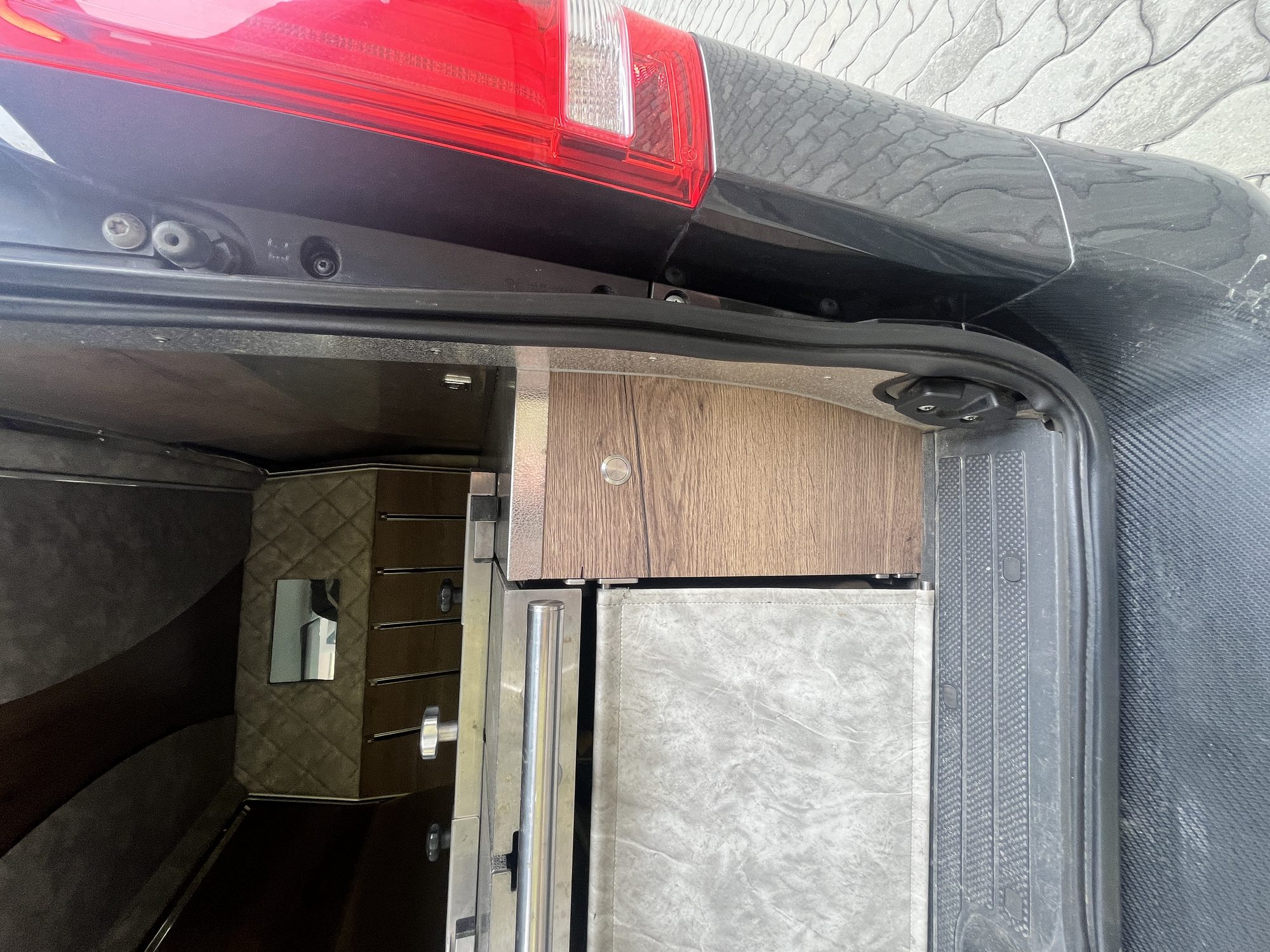 Mercedes Benz Vito 124 L 174kW