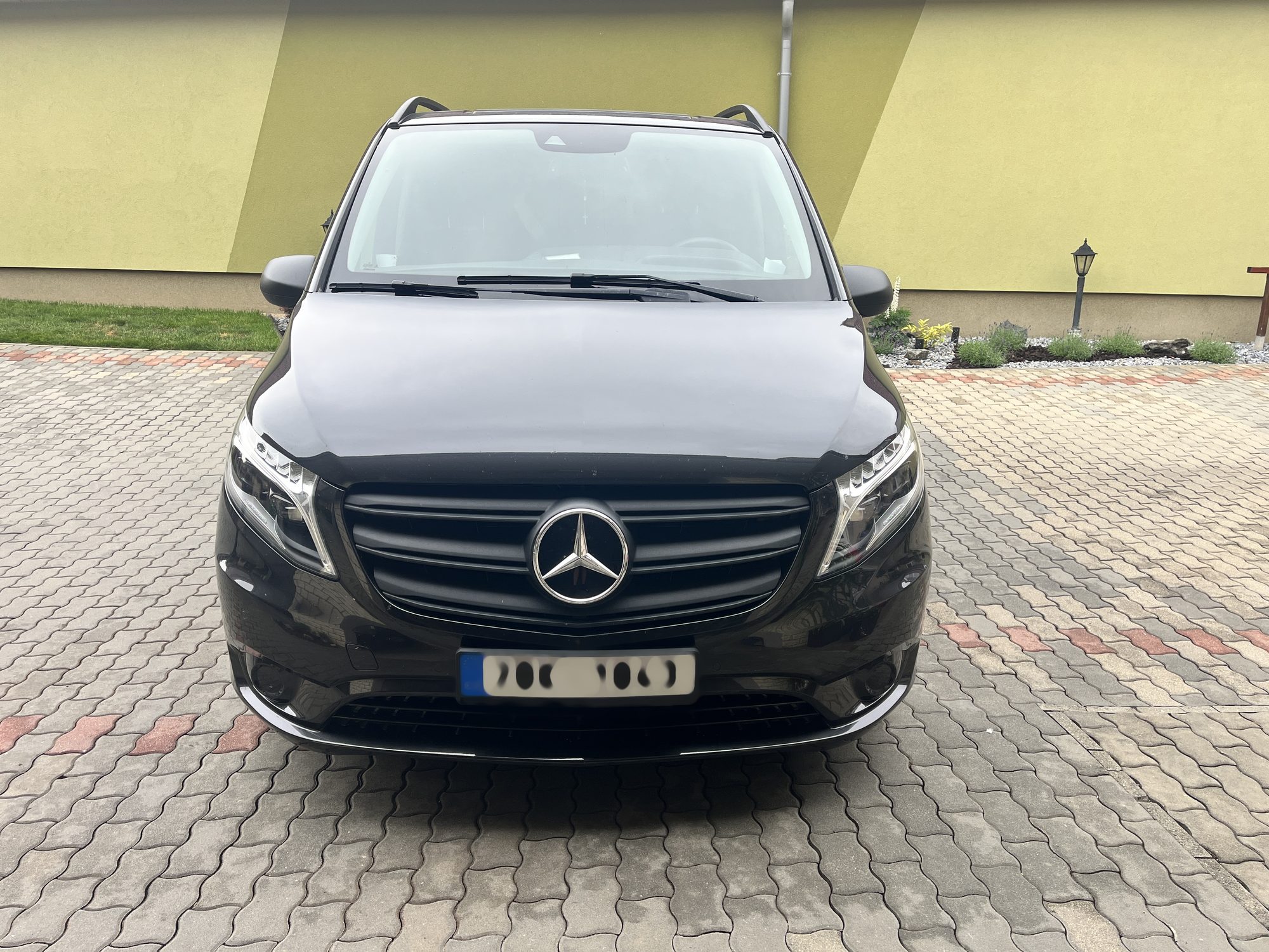 Mercedes Benz Vito 124 L 174kW