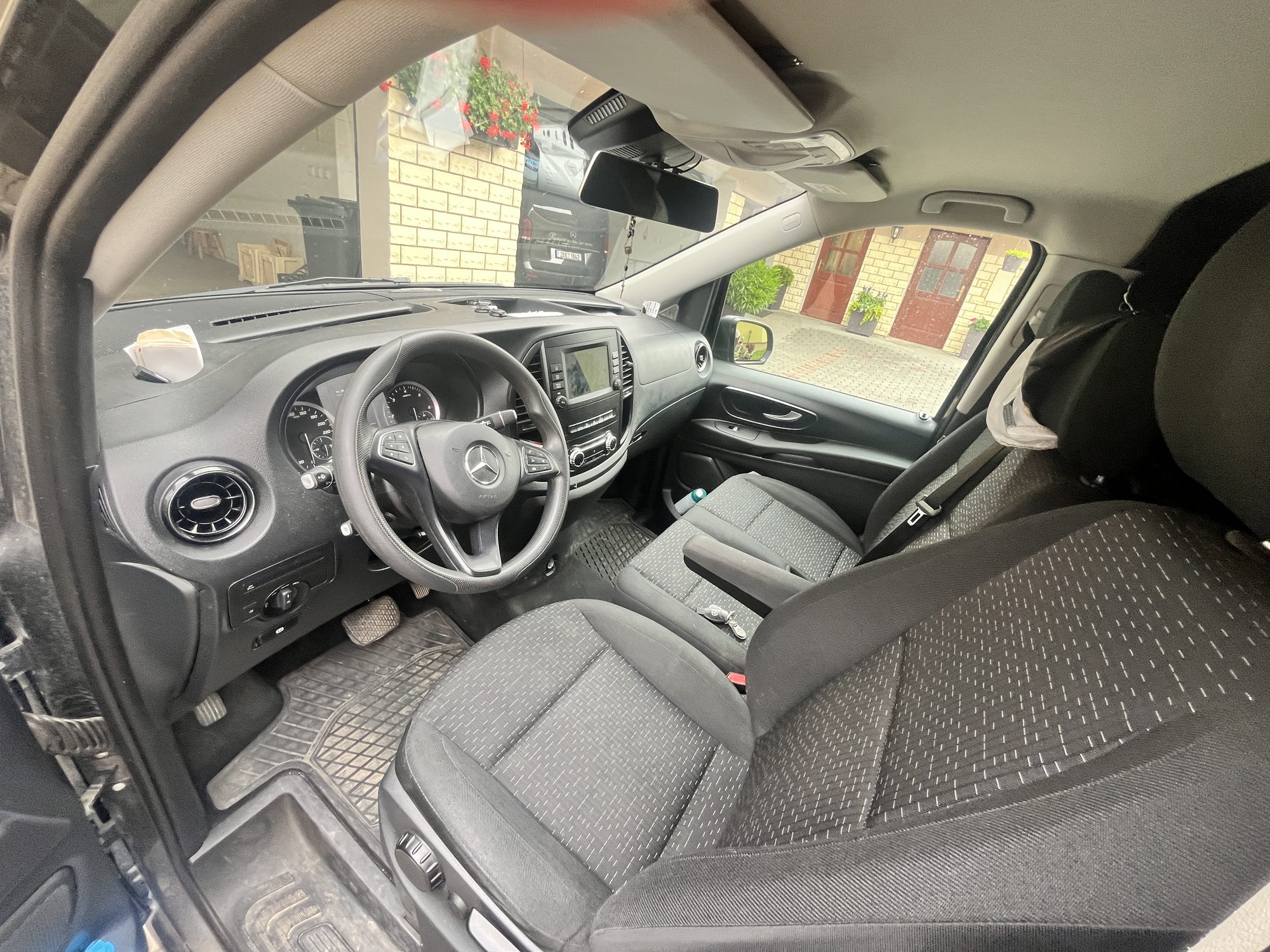 Mercedes Benz Vito 124 L 174kW